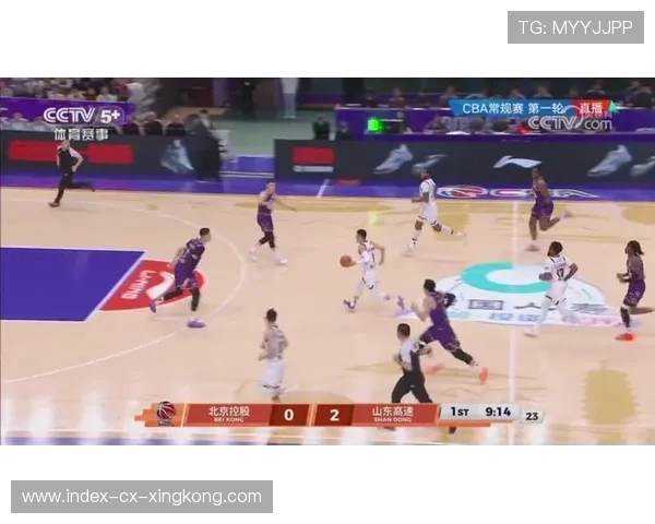 CBA北京后场抢断一条龙直杀篮下，展现王者之风